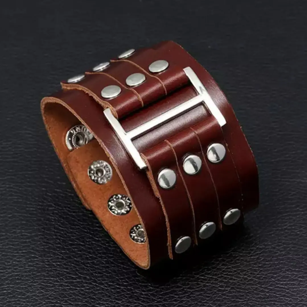Brazalete Cuero Con Tachas, Modelo Madrid, Unisex 6