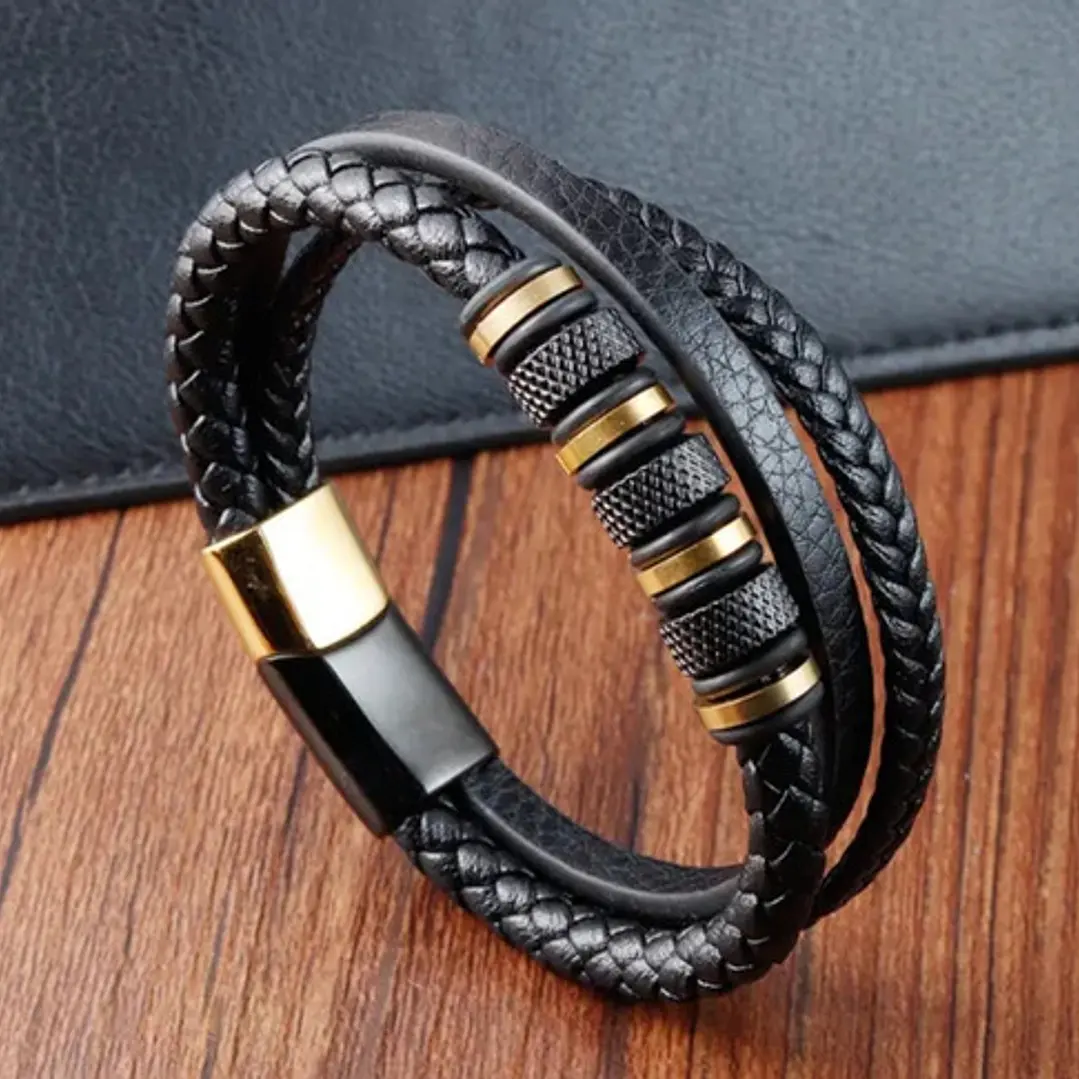 Pulsera Cuero Black And Gold, Cierre Magnético, Hombre 2