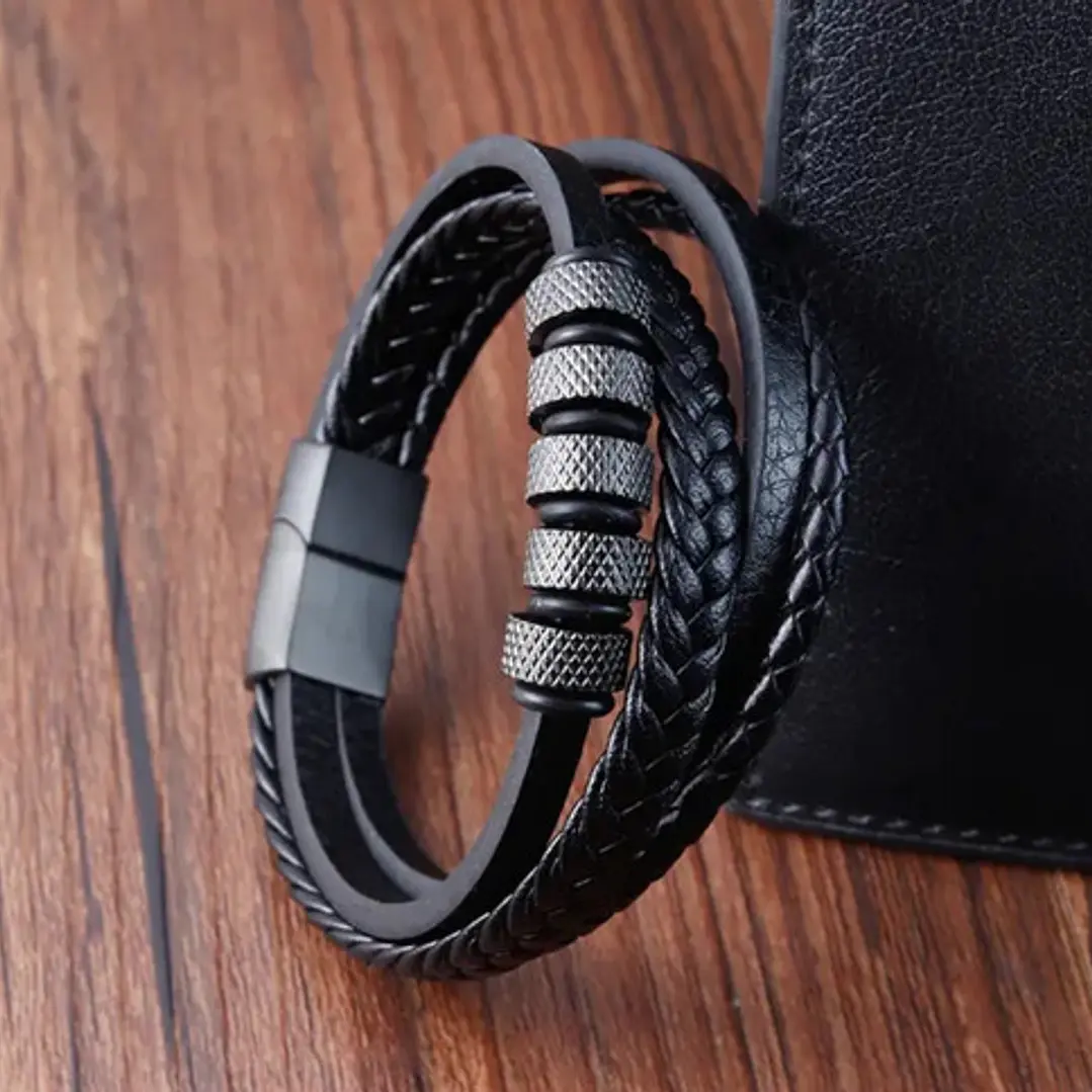 Pulsera Cuero Black, Modelo Lúxor, Cierre Magnético, Hombre 4