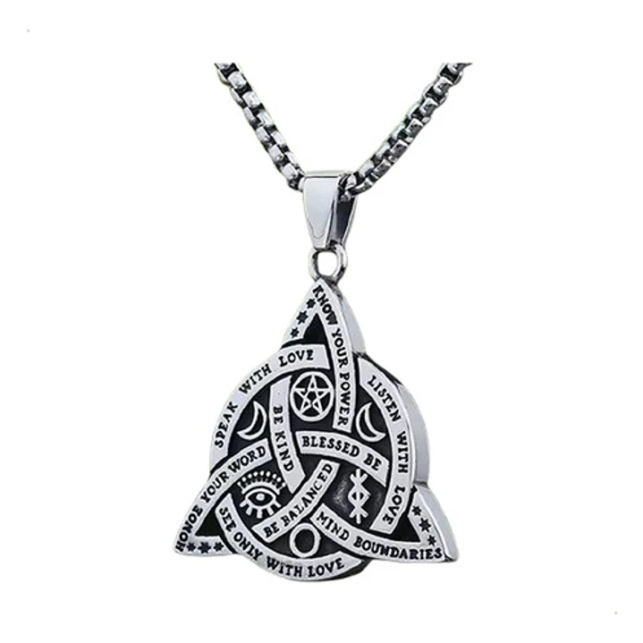 Collar Triqueta Celta Protección, Acero Inoxidable Macizo 1