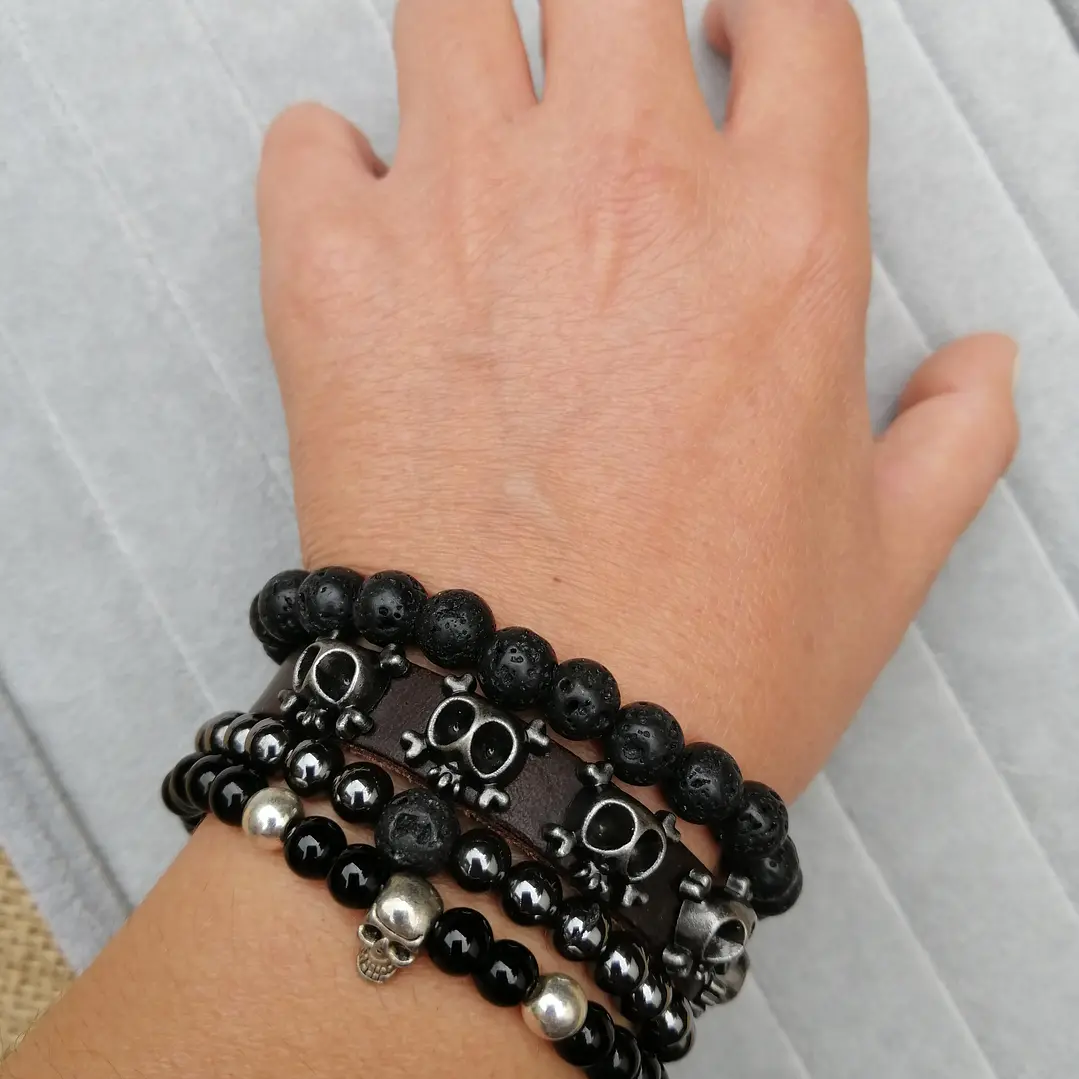 Conjunto Pulseras Piedras Naturales y Calaveras, Unisex 2