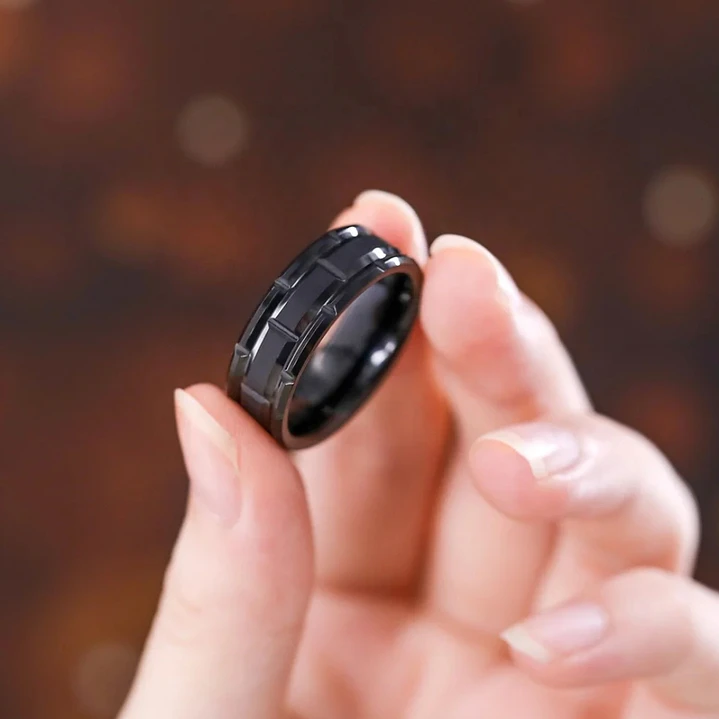 Anillo Tungsteno Hombre Black Nova 8mm, Elegante y Moderno 4