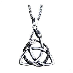 Collar Triqueta Celta, Acero Inoxidable, Hombre-mujer