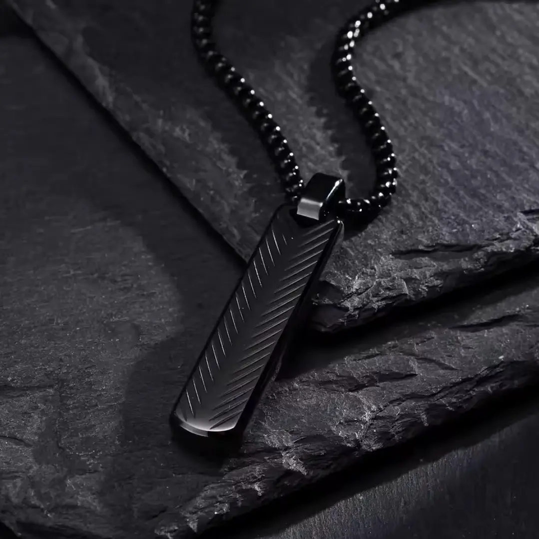 Collar Negro Minimalista Legacy, Acero Inoxidable, Hombre 3