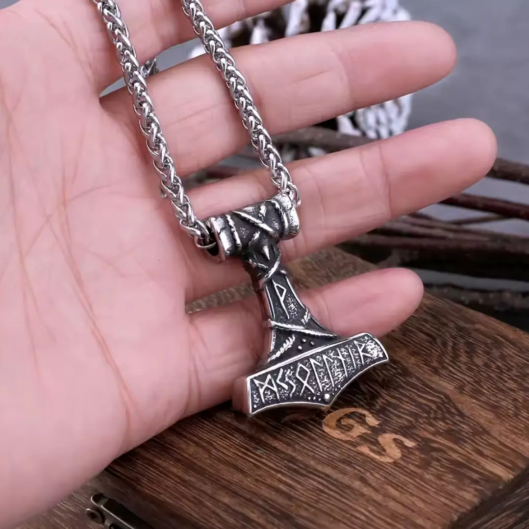Collar Vikingo Martillo De Thor, Con Runas, Acero Inoxidable 2