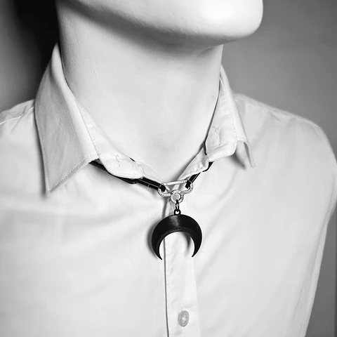 Cadena Black Moon