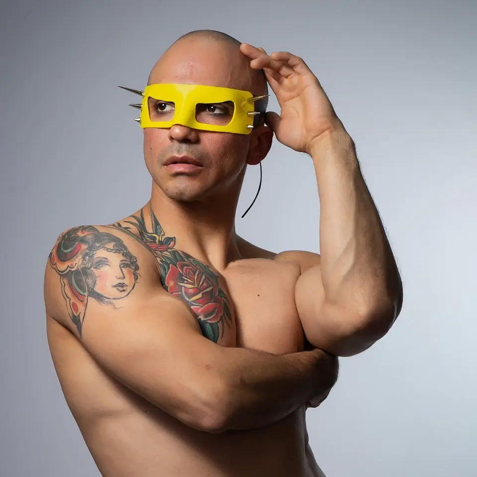 Eye mask with metal spikes 5