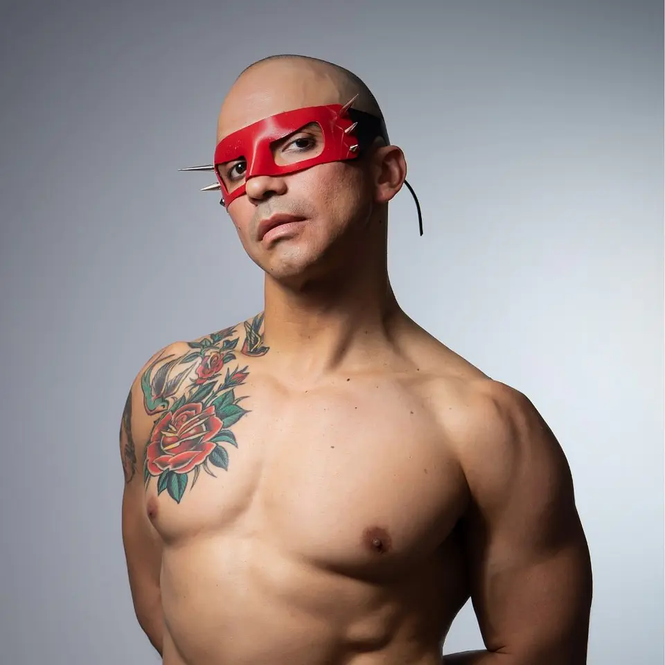 Eye mask with metal spikes 3