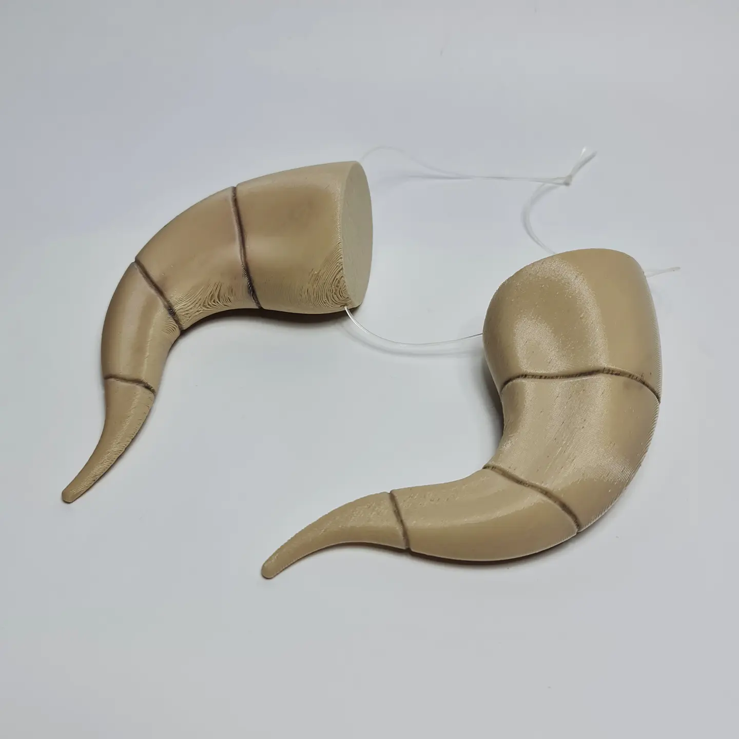 Aura the Guillotine Horns 3