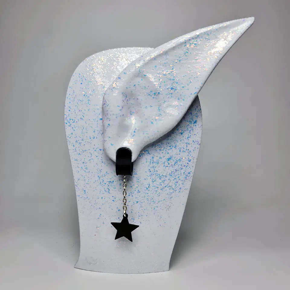 Ear Clip Black Star 2