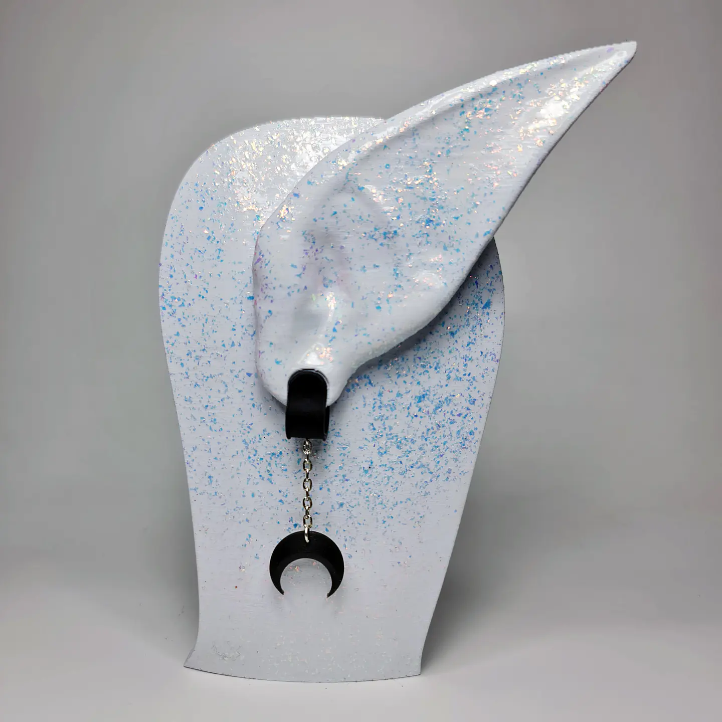 Ear Clip Black Moon 2