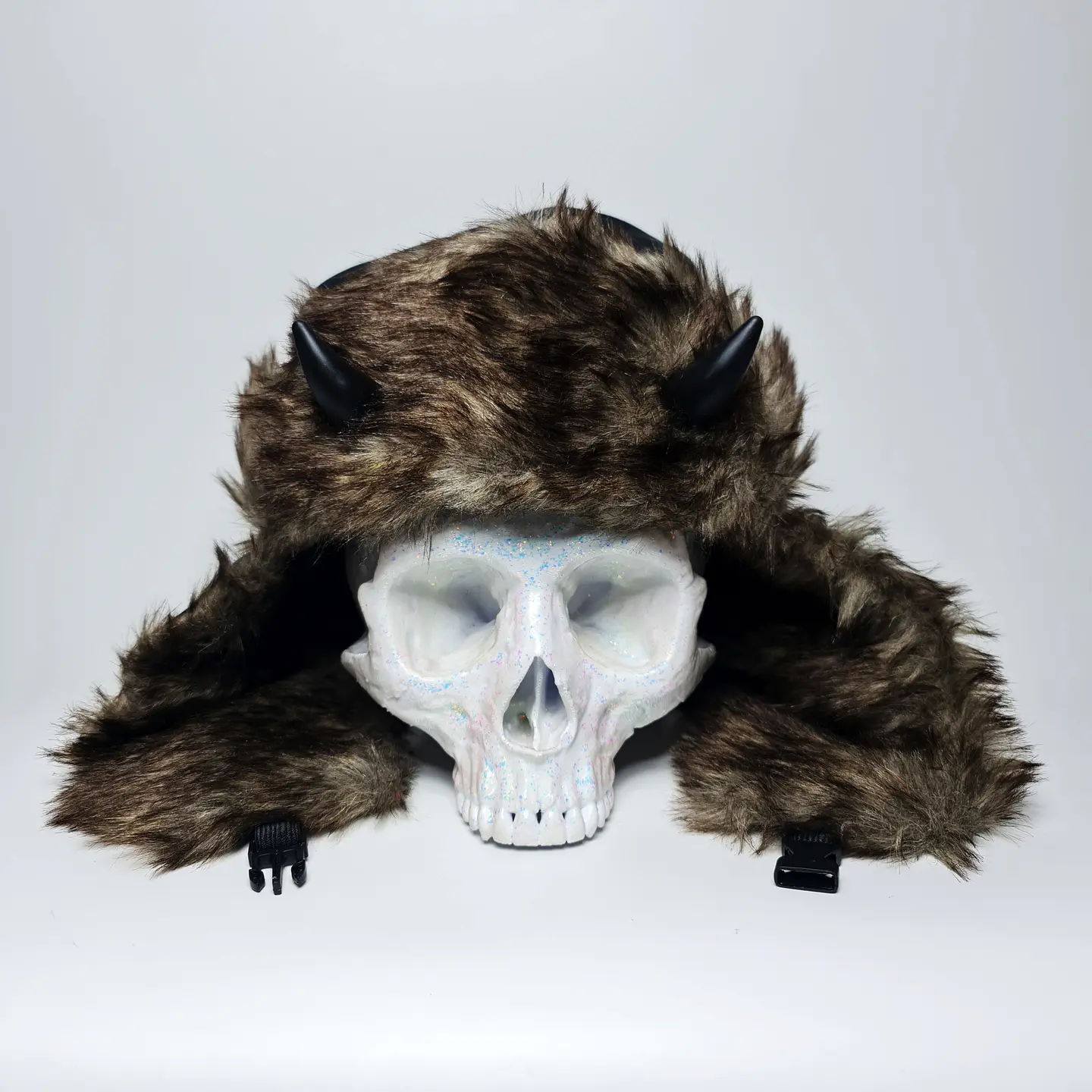 Gorro Ushanka con Cuernos 2
