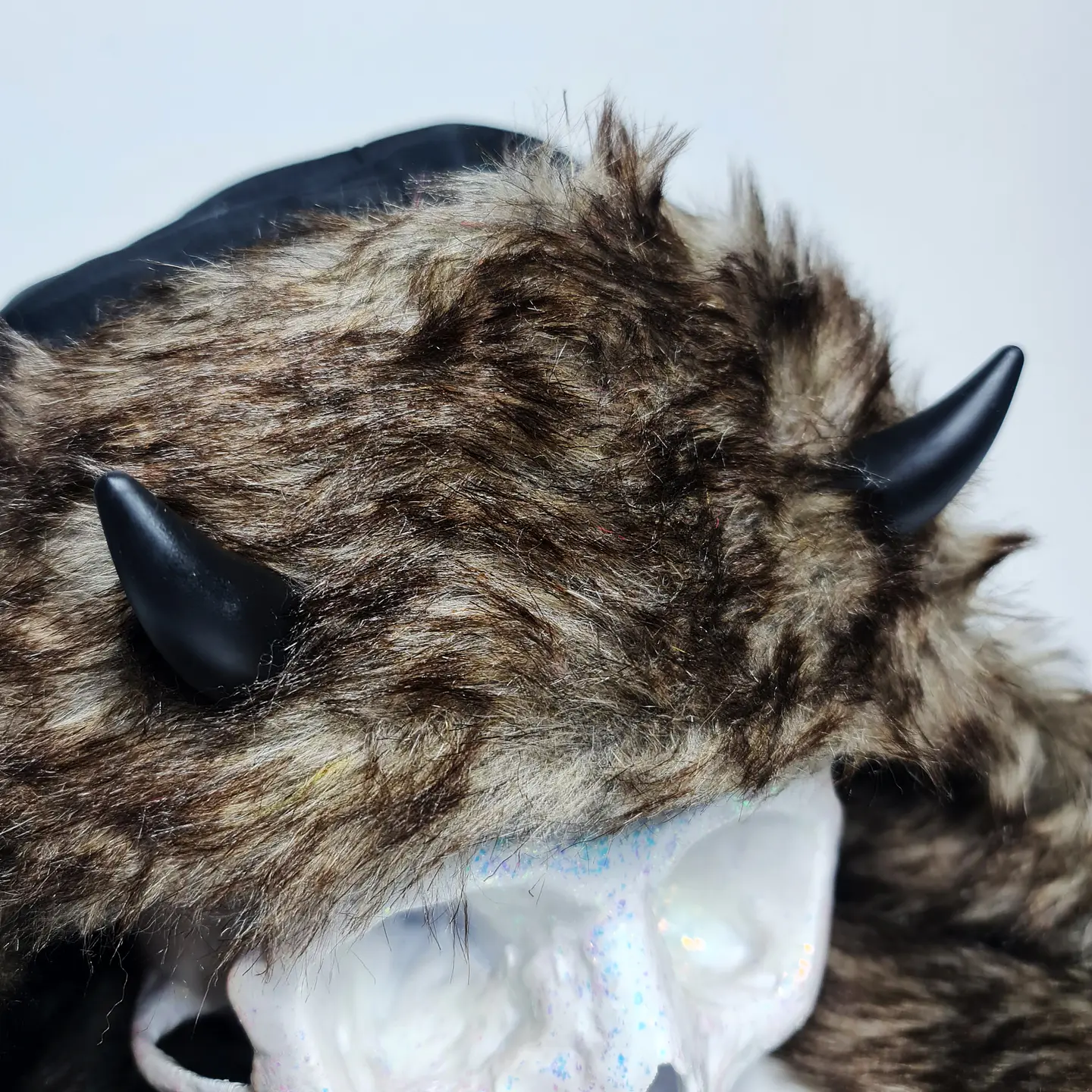 Gorro Ushanka con Cuernos 3