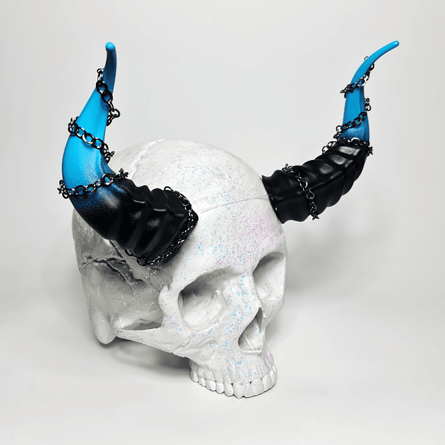 Cuernos Lúcifer con Cadena 