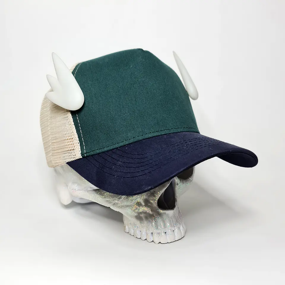Gorra Trucker Alas Kawaii 8