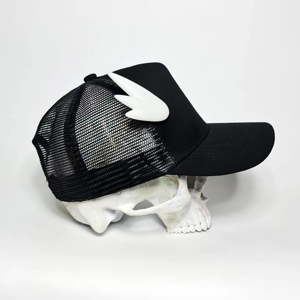 Gorra Trucker Alas Kawaii 2