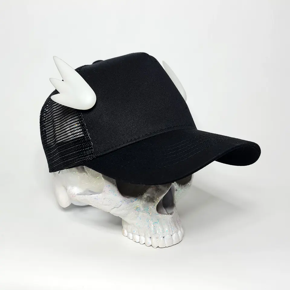 Gorra Trucker Alas Kawaii 1
