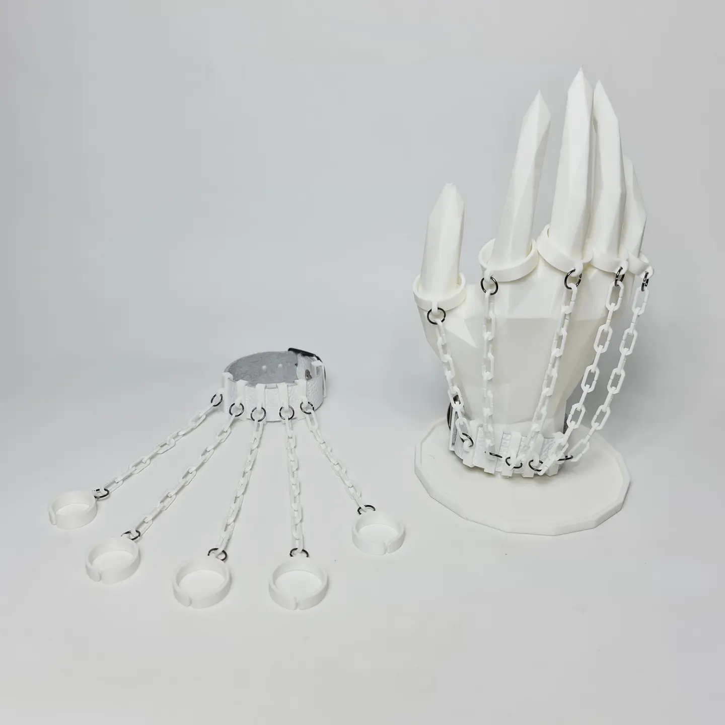 Hand Chains 10