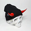 Beanie Diablillo a La Moda