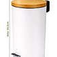  Basurero Blanco Con Pedal Cierre Suave y Tapa de Bambú 20L - Miniatura 2