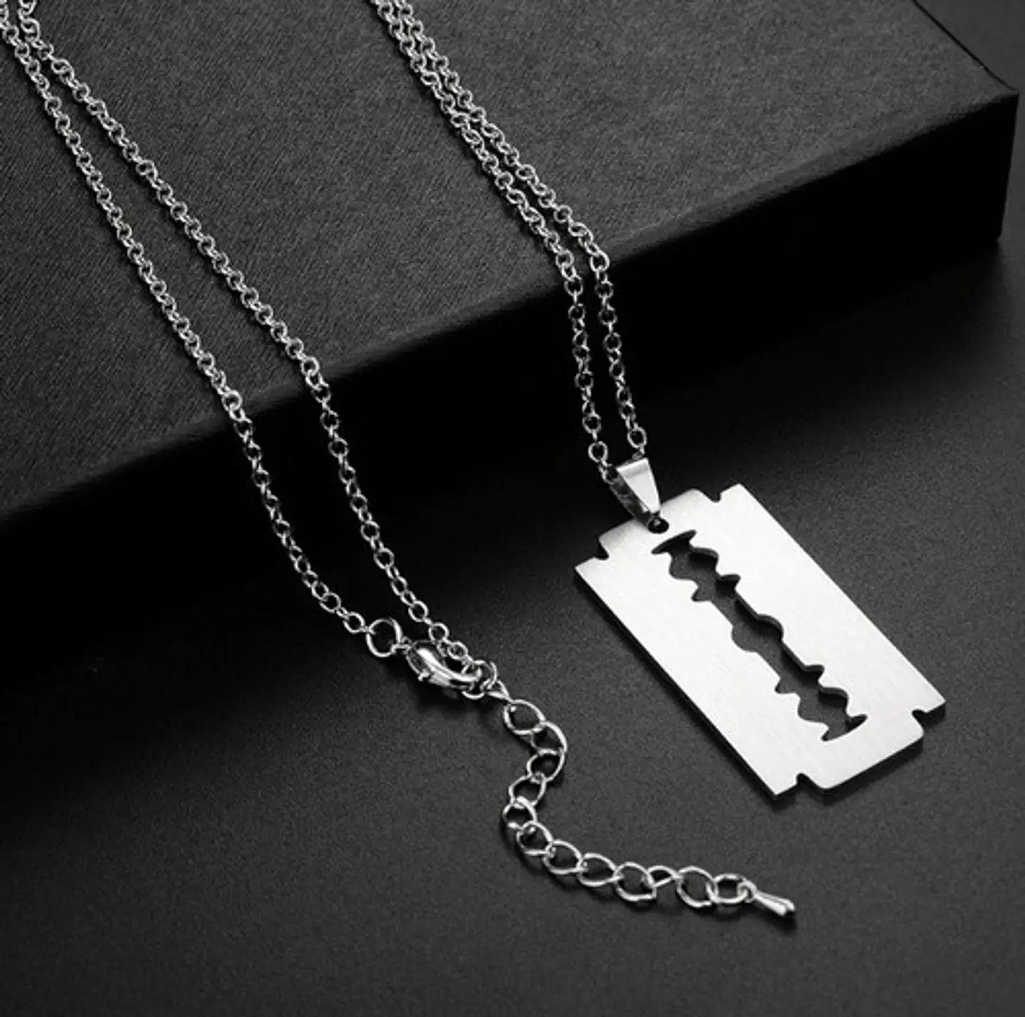 Collar Hoja De Afeitar Acero Inoxidable Cuchillas Colgante 3