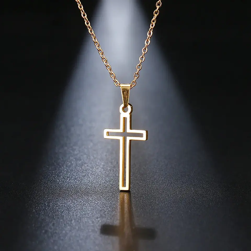 Collar Cruz Hueca Religión Acero Inoxidable Colgante Unisex 5