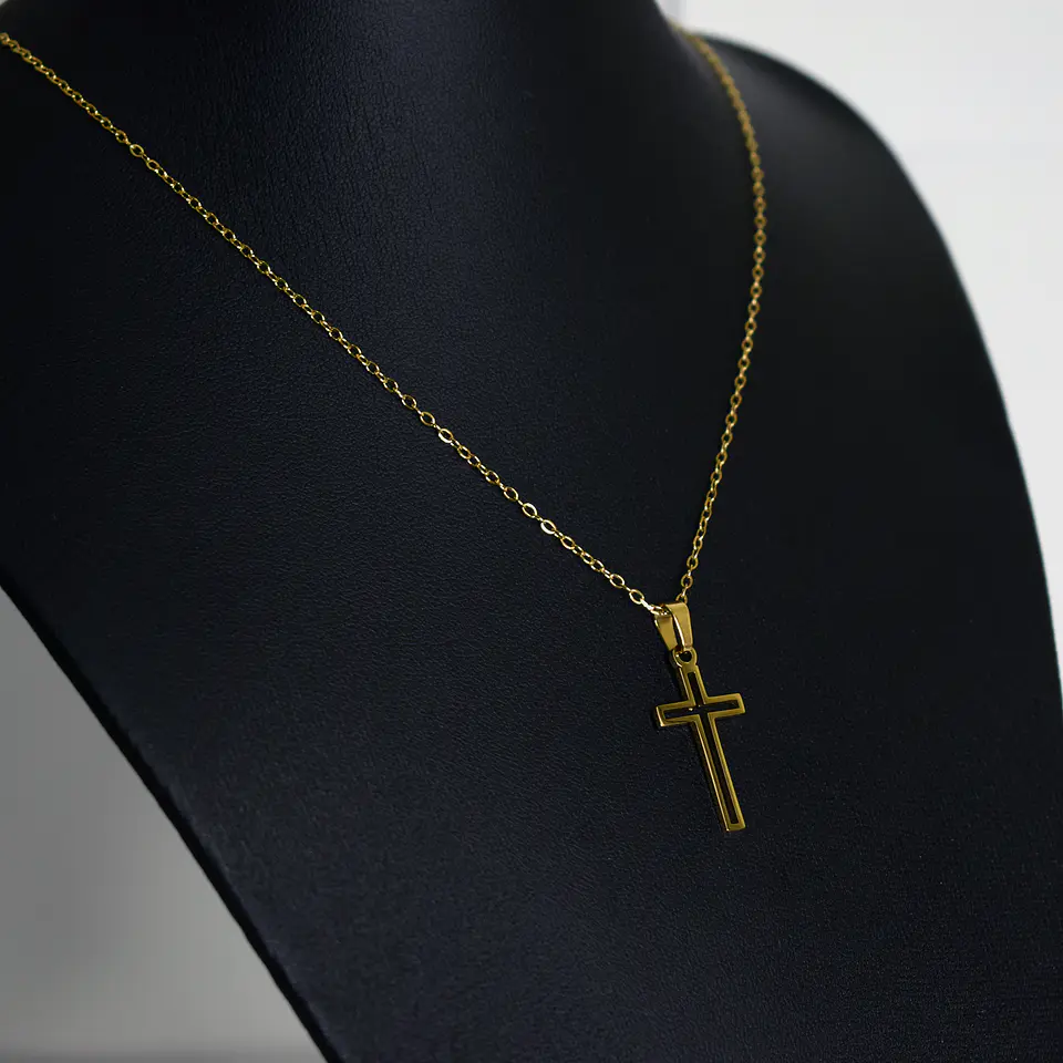 Collar Cruz Hueca Religión Acero Inoxidable Colgante Unisex 6