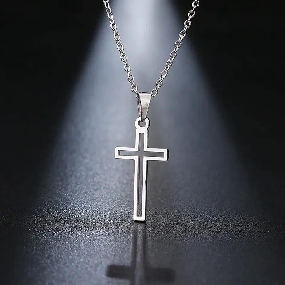 Collar Cruz Hueca Religión Acero Inoxidable Colgante Unisex 7