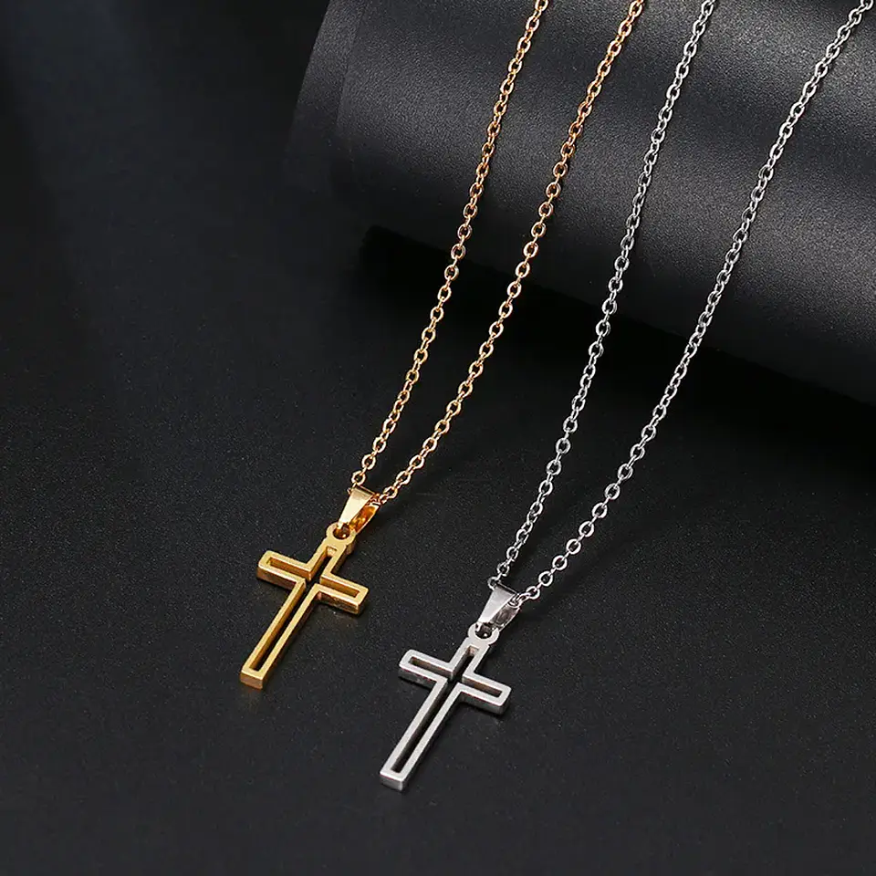 Collar Cruz Hueca Religión Acero Inoxidable Colgante Unisex 3