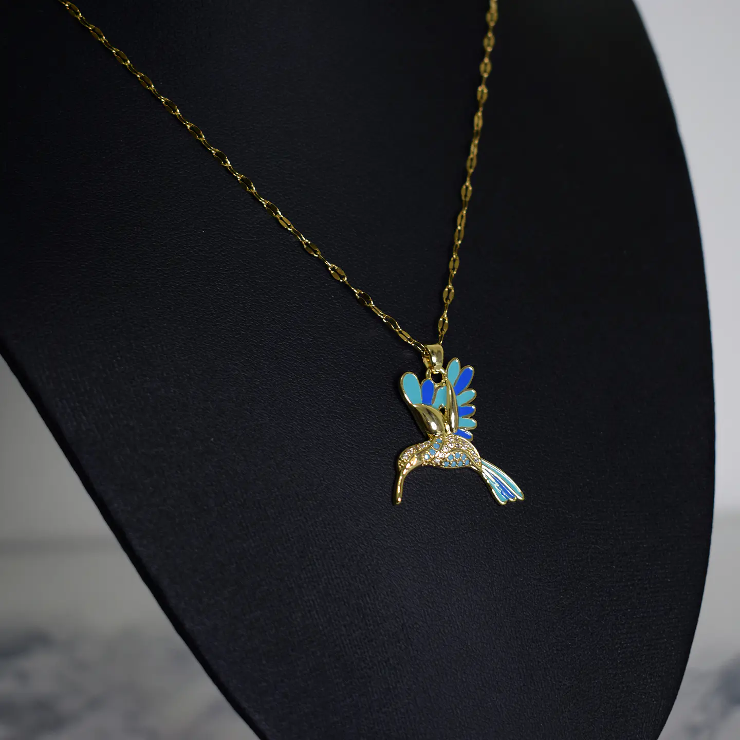Collar Colibrí Azul Cadena En Acero Inoxidable - Bañado Oro 18k 2