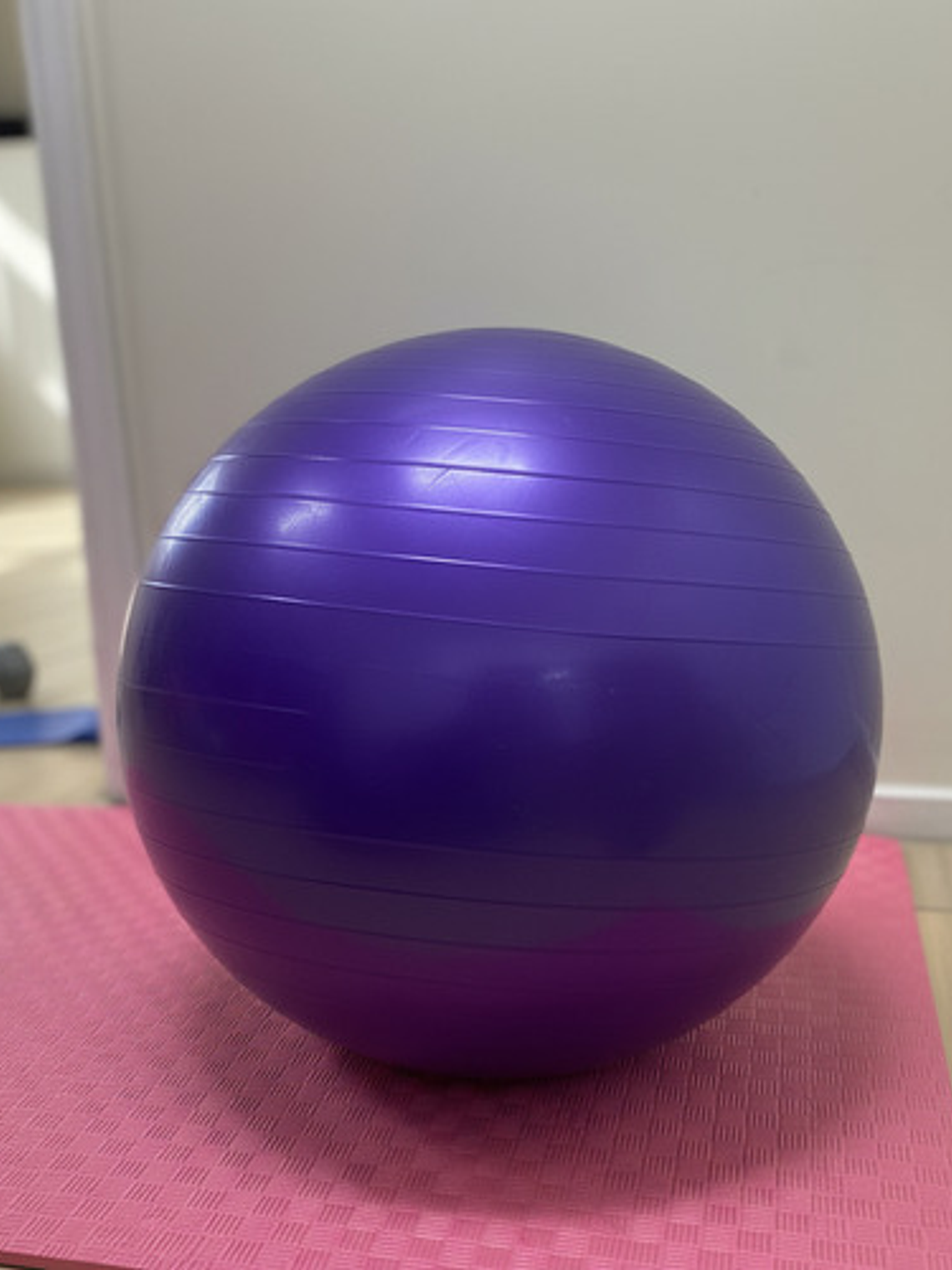 Pelota De Yoga/pilates 65cm Color Morado + Inflador 2