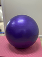 Pelota De Yoga/pilates 65cm Color Morado + Inflador - Miniatura 2