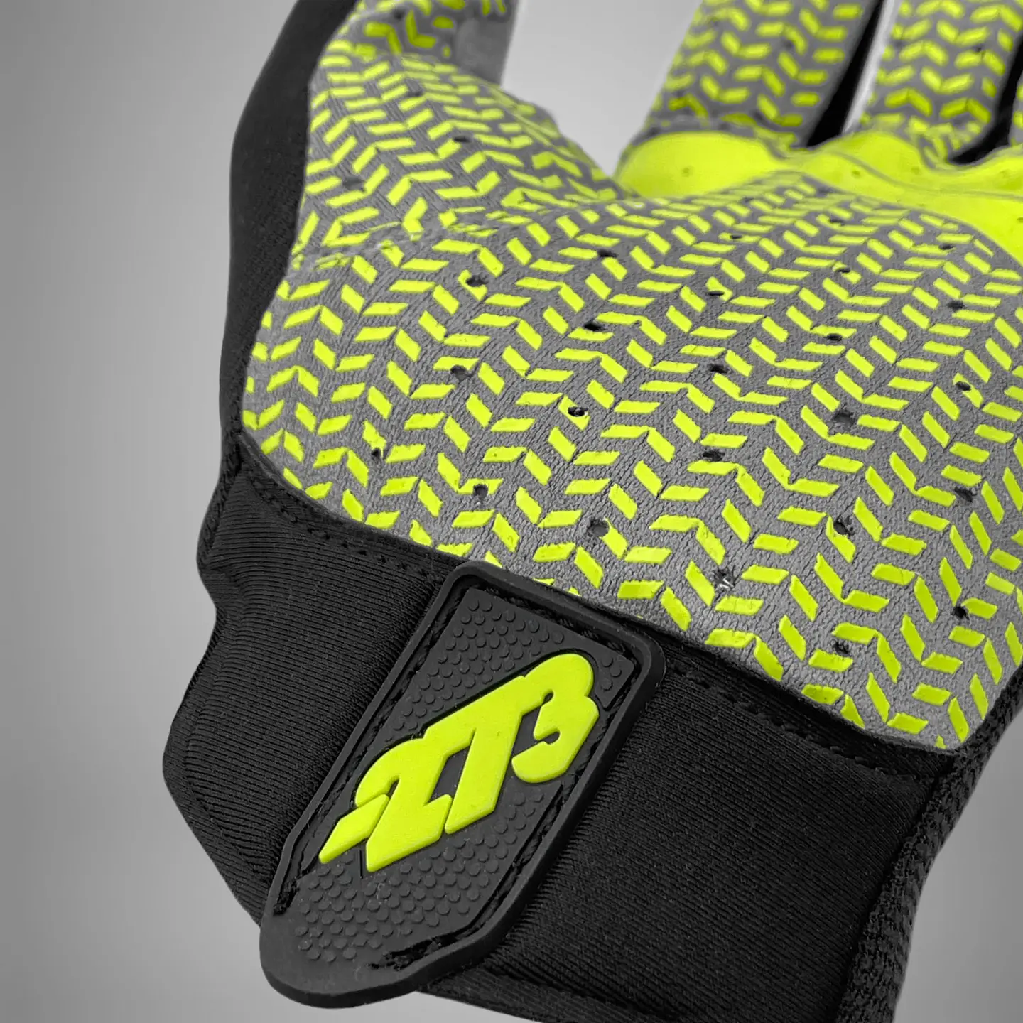 Guante simulador -273 Black 2