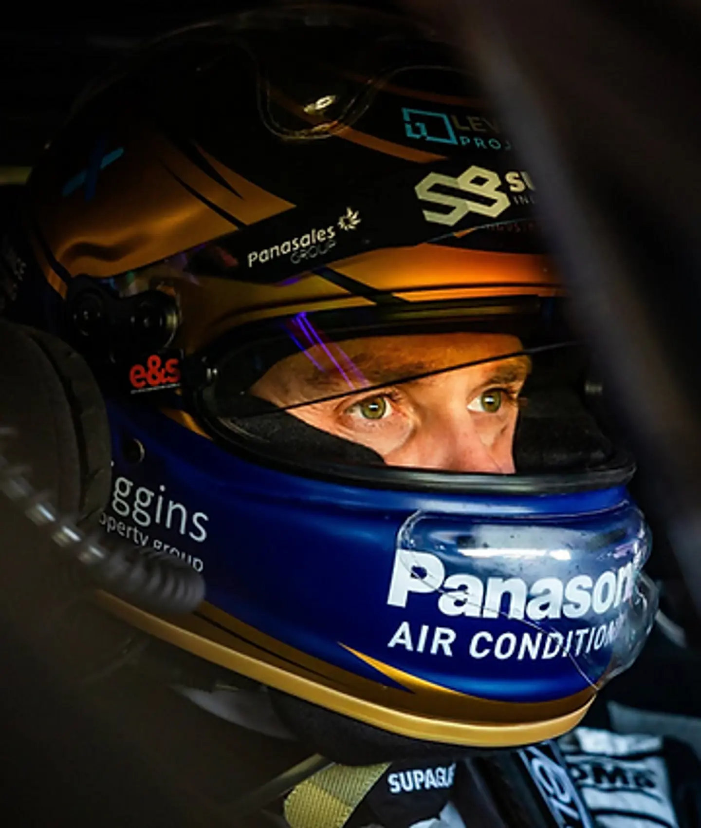 Metallicz Trimz Dorado - Trim para casco 3