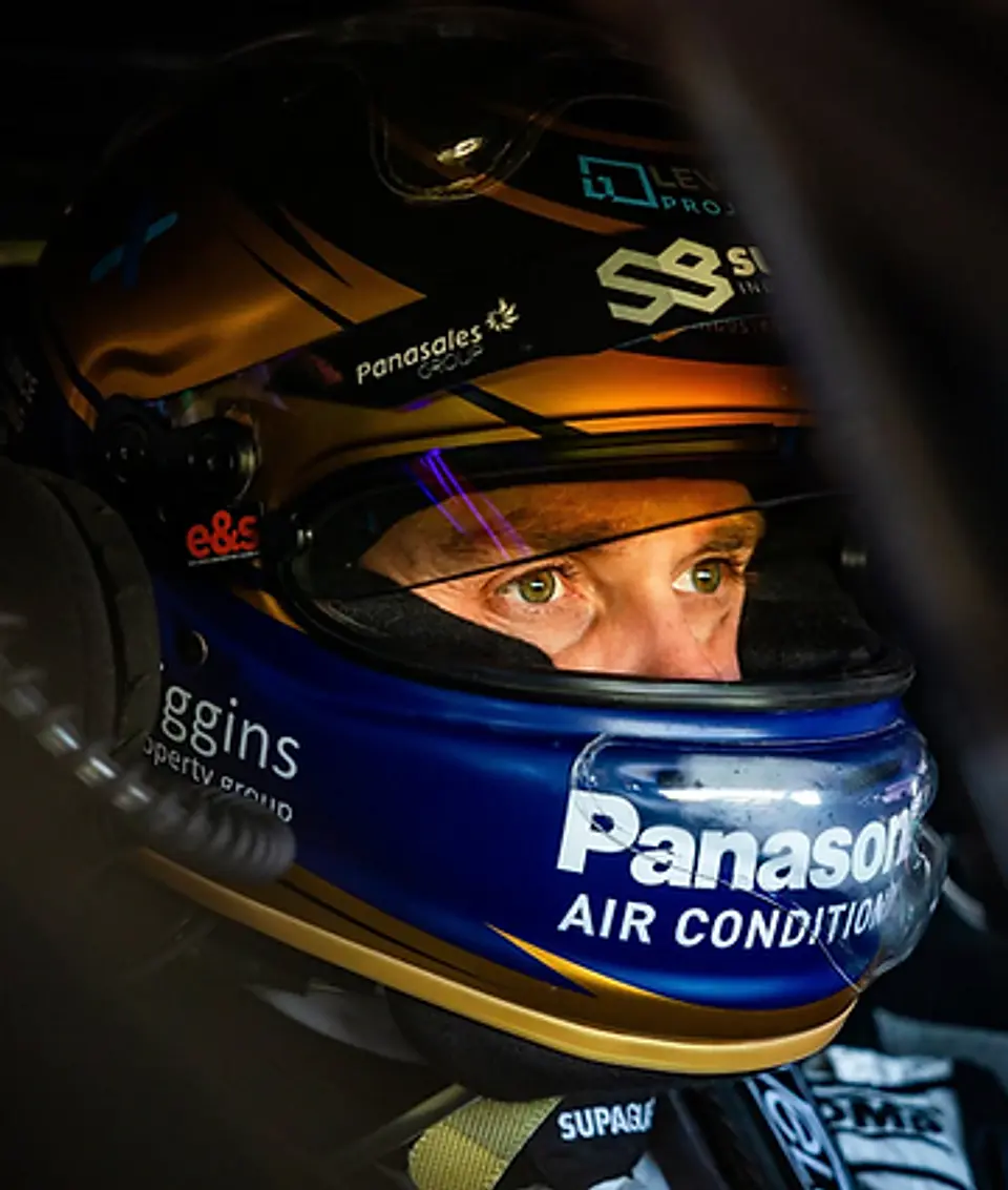 Metallicz Trimz Dorado - Trim para casco 3