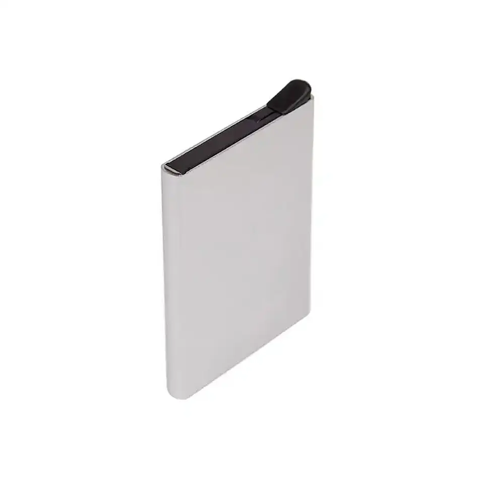 Portatarjetas de aluminio con protección RFID 3
