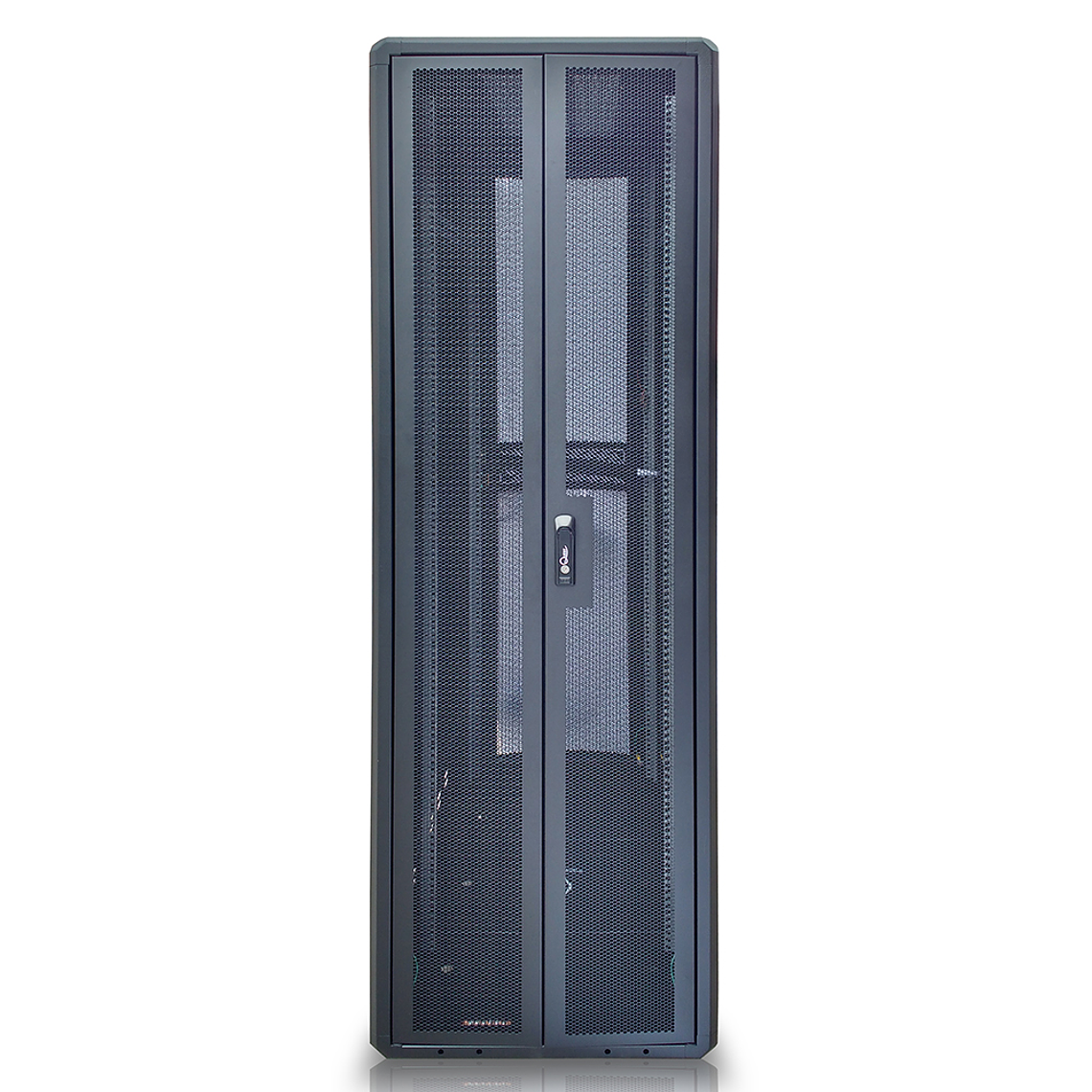 Gabinetes de Piso 25U | Ancho: 610 mm • Fondo: 1,066 mm 5