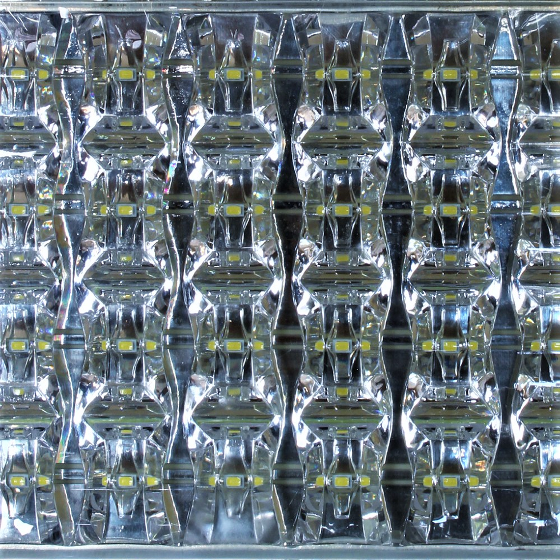 Lampara Solar con panel integrado para montaje en pared 8