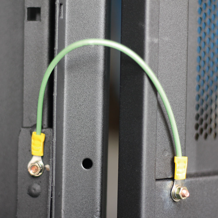 Gabinete Rack de Piso 45U | Ancho: 710 mm • Fondo: 810 mm 7