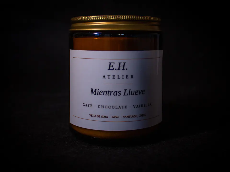 Mientras Llueve — Vela de Soja 1