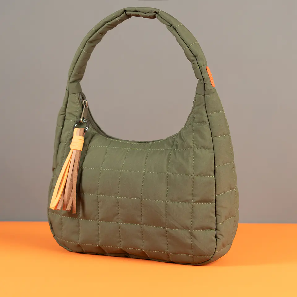 BOLSO HOBE DE HOMBRO M Tela antifluido – verde    2