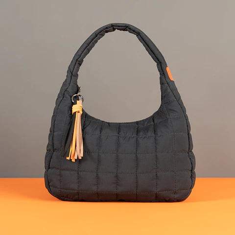 BOLSO HOBE DE HOMBRO M Tela antifluido – negro 