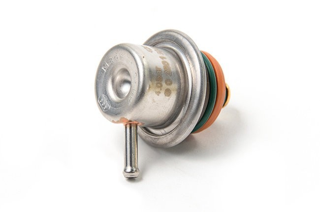 Regulador de presión de combustible 4bar 2