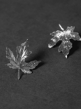 LEAF EARRINGS