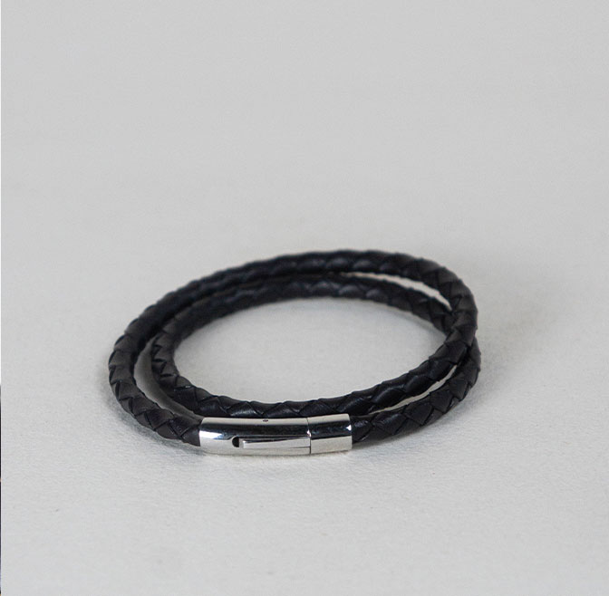 MEN´S WRAP AROND LEATHER BRACELET