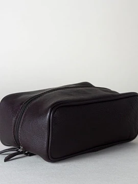 TRAVEL NECESSER
