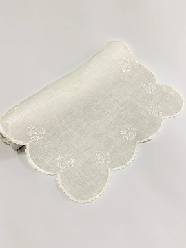 EMBROIDERED TRAY CLOTH