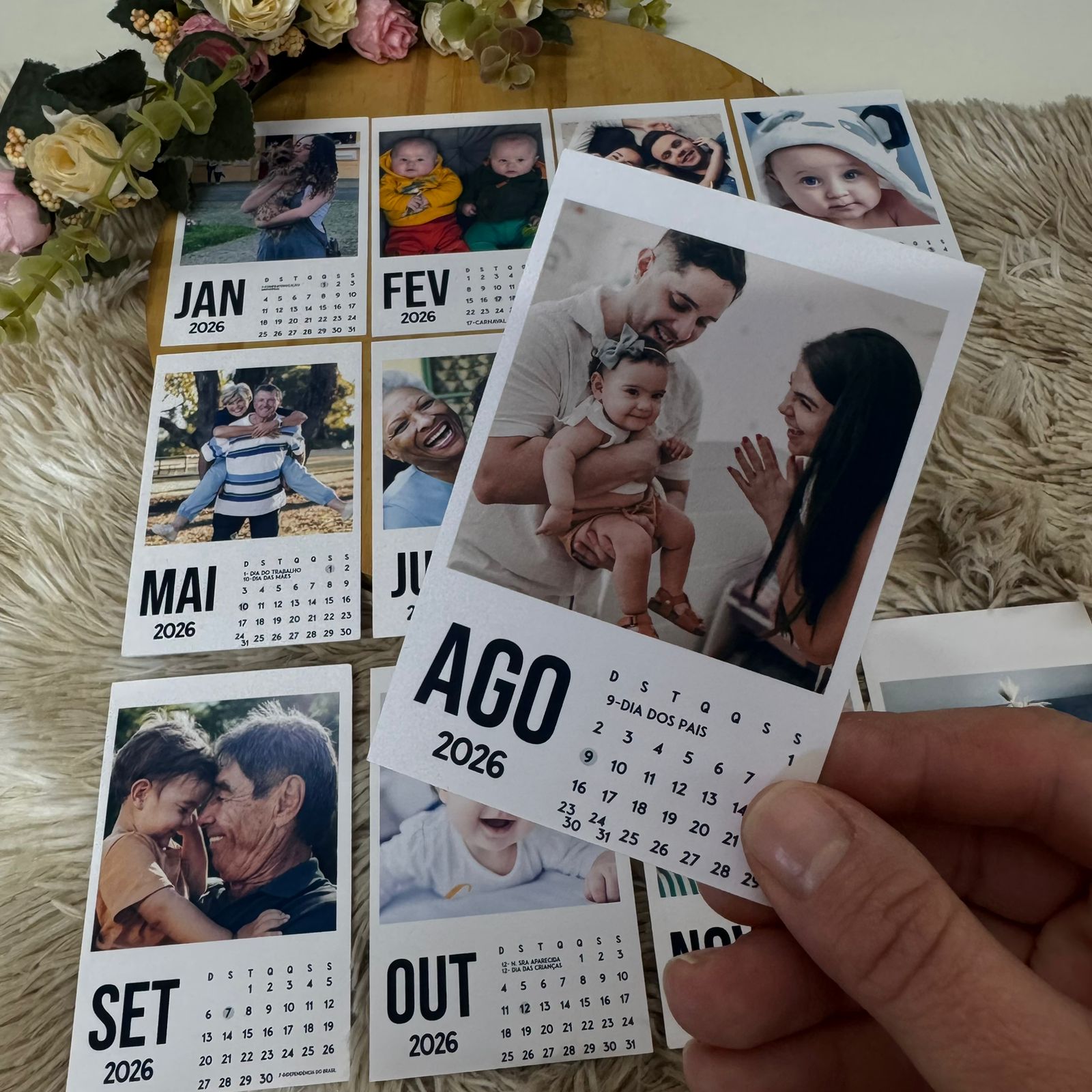 Arquivo Calendário Polaroid 2026 (Português, English, Español) Arquivo em Png 2