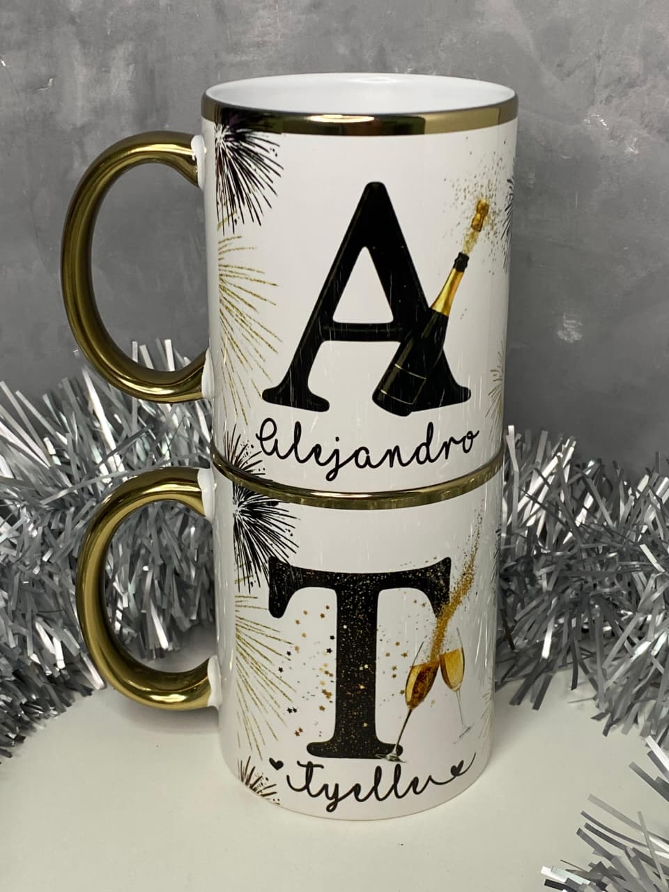 26 Artes para Caneca Alfabeto Ano Novo 2026 Arquivo em Png 1