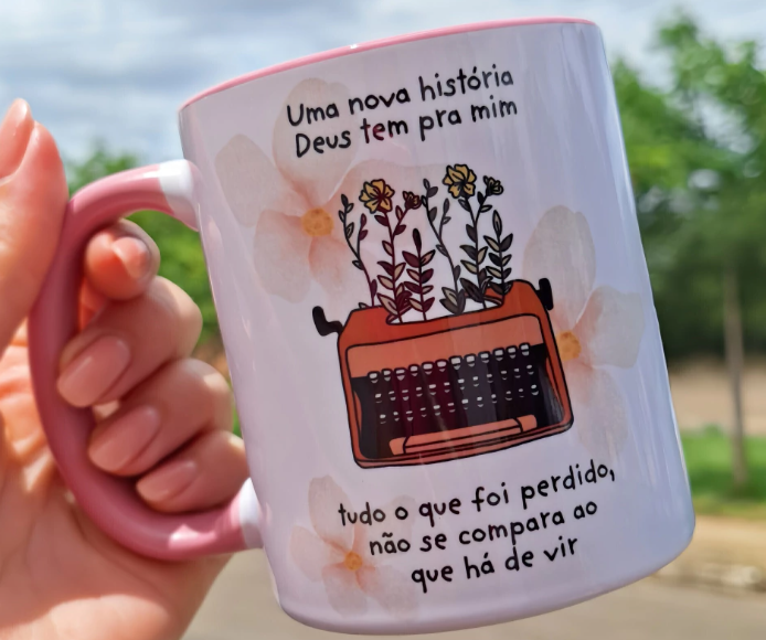 Arte Caneca Uma nova história Deus tem pra mim Arquivo em Jpg 1